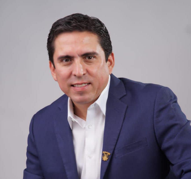 José Carlos Aceves Tamayo en las esferas de la CONTU.