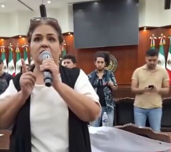 “Esa frase nos ha condenado a tiranos”: Trabajadora de la UAS critica apatía