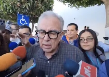 Persiste la gestión por aguinaldos en la UAS; Rocha Moya pide paciencia a trabajadores.