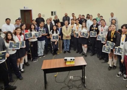La UAS Domina la Biología: Estudiantes Rosalineños Ganan 13 de 18 Medallas Estatales