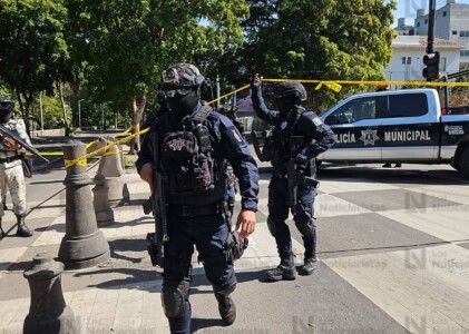 Reportan grave a Sergio Torres tras ser baleado junto a la diputada Elizabeth Montoya en el centro de Culiacán